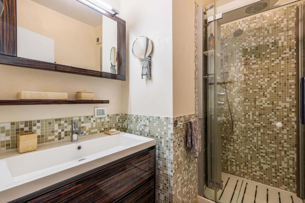 Amazing Apt In The Heart Of Pta Venezia Milano Eksteriør billede