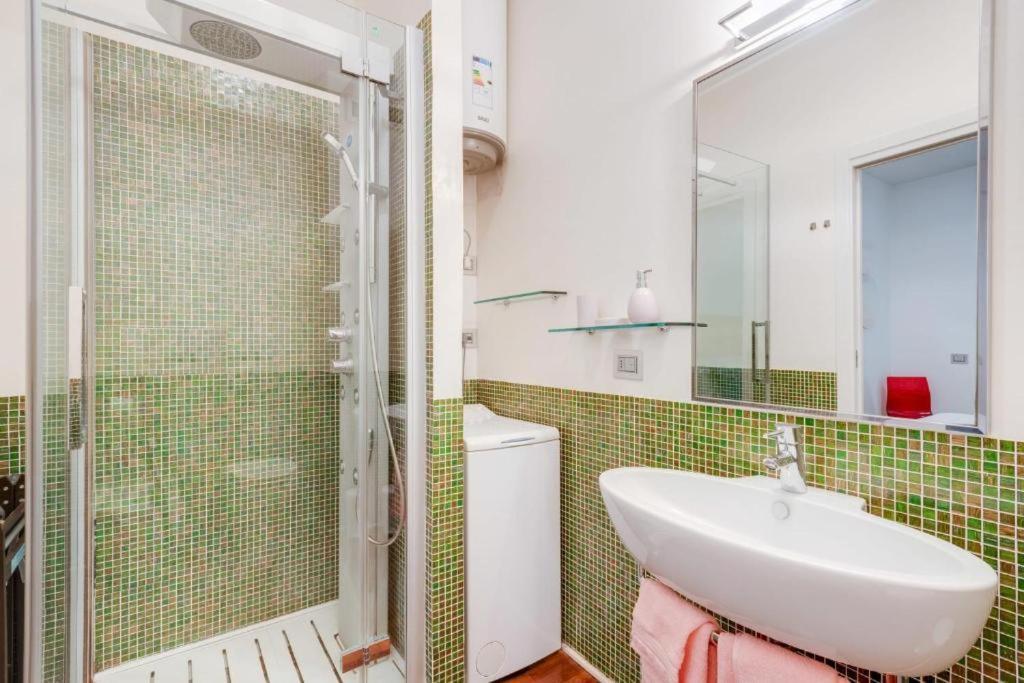 Amazing Apt In The Heart Of Pta Venezia Milano Eksteriør billede